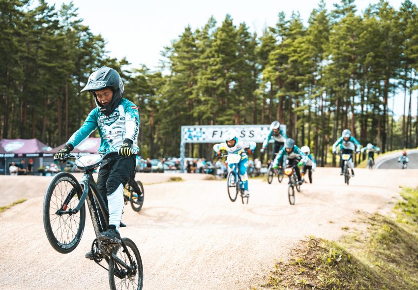 bmx adazi